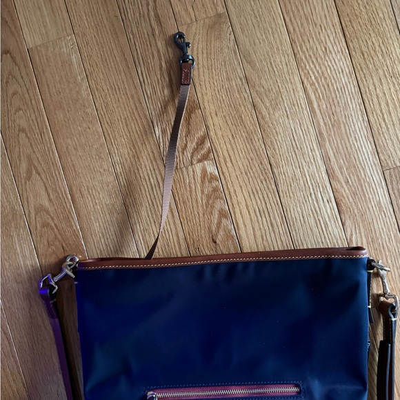 Dooney & Bourke Navy Blue with Tan Nylon Crossbody Hobo Bag.   NWOT - Picture 4 of 8